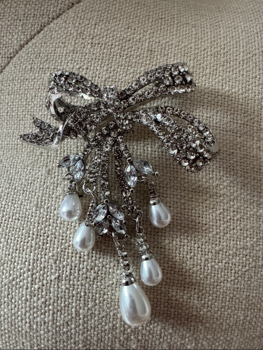 Silver Ribbon Brooch M769 - Picture 3 of 4